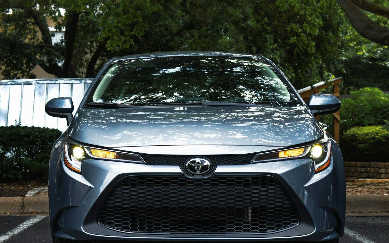 Sedan Toyota